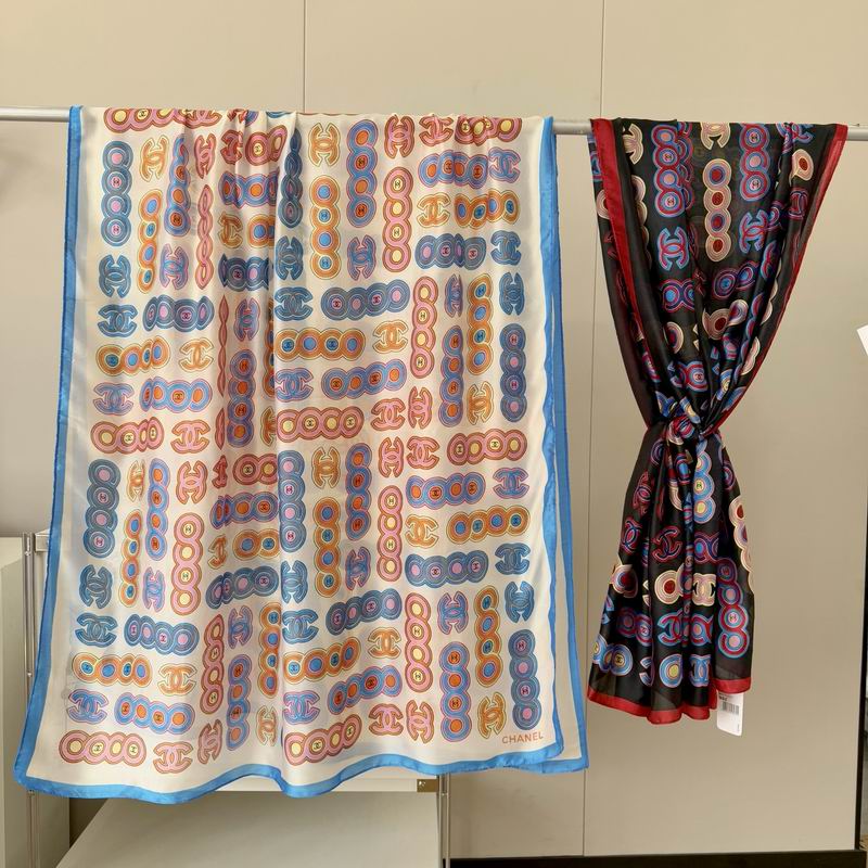 Chanel silk scarf 90-180cm E031307
